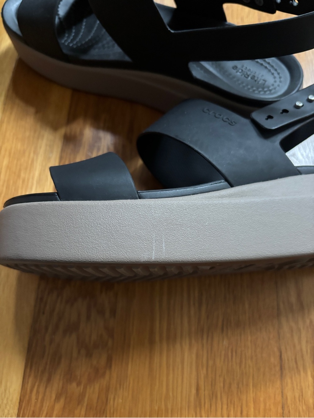 Crocs Brooklyn Low Wedge Sandal - Picture 7 of 7